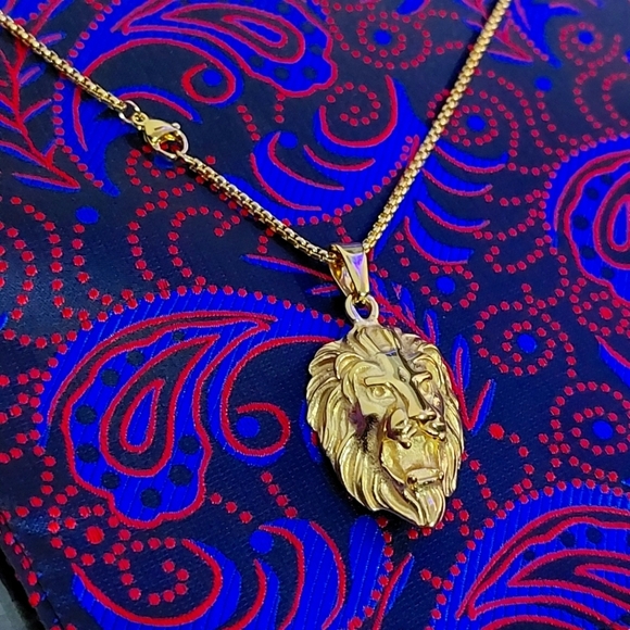 18K Gold Plated Lion Pendant Necklace Chain - Picture 10 of 12